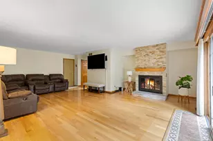 8049 N Edge O Woods Dr, Brown Deer, WI 53223 - Photo 17