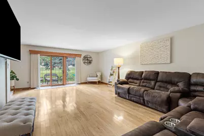 8049 N Edge O Woods Dr, Brown Deer, WI 53223 - Photo 19