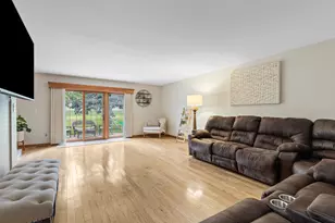 8049 N Edge O Woods Dr, Brown Deer, WI 53223 - Photo 19