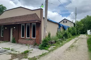 227 N Harmon St, Waldo, WI 53093 - Photo 3