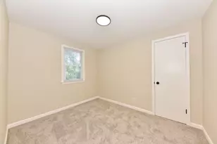 W161N8970 Hayes Ave, Menomonee Falls, WI 53051 - Photo 25
