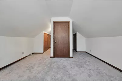 4310 W Anthony Dr, Greenfield, WI 53219 - Photo 25
