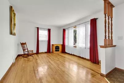 4310 W Anthony Dr, Greenfield, WI 53219 - Photo 7