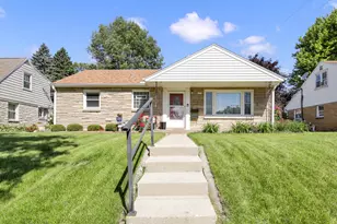 4310 W Anthony Dr, Greenfield, WI 53219 - Photo 5