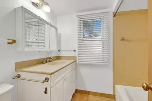 7212 Aetna Ct, Wauwatosa, WI 53213 - Photo 23