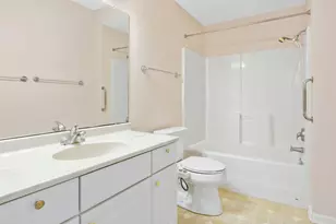 W398N5953 Autumn Woods Dr, Oconomowoc, WI 53066 - Photo 23