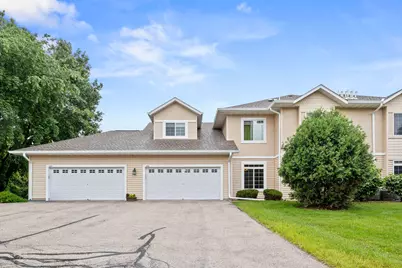 W398N5953  Autumn Woods Dr, Oconomowoc, WI 53066 - Photo 3