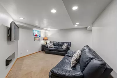 900  Apple Tree Ln, Brookfield, WI 53005 - Photo 39