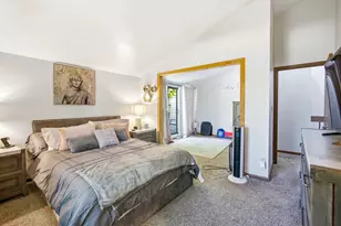 9000 N 70th St, Milwaukee, WI 53223 - Photo 19