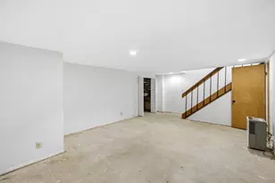 9000 N 70th St, Milwaukee, WI 53223 - Photo 29