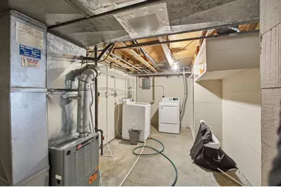 9000 N 70th St, Milwaukee, WI 53223 - Photo 31