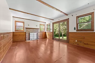 11645 N Hillside Ln, Mequon, WI 53092 - Photo 5