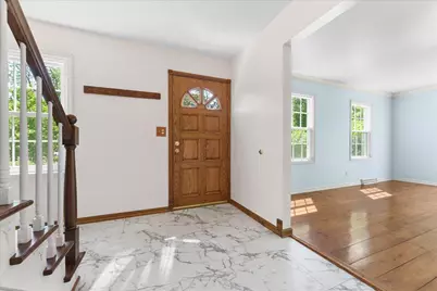 11645 N Hillside Ln, Mequon, WI 53092 - Photo 33