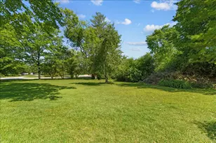 11645 N Hillside Ln, Mequon, WI 53092 - Photo 25
