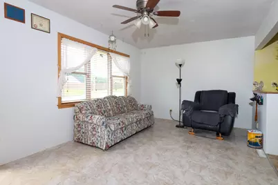 4604  50th St, Kenosha, WI 53144 - Photo 3