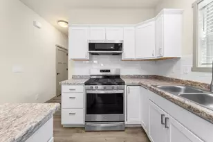 1800 Prairie Pl, Holmen, WI 54636 - Photo 5