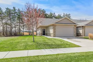 1800 Prairie Pl, Holmen, WI 54636 - Photo 33