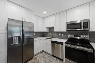 12810 N Colony Dr, Mequon, WI 53097 - Photo 9