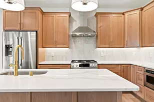 N66W21075 Sweet Clover Dr, Menomonee Falls, WI 53051 - Photo 9