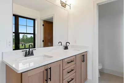 N66W21075  Sweet Clover Dr, Menomonee Falls, WI 53051 - Photo 23