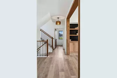 N66W21075  Sweet Clover Dr, Menomonee Falls, WI 53051 - Photo 5