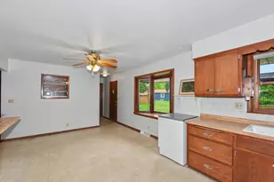 S68W13026 Bristlecone Ln, Muskego, WI 53150 - Photo 7