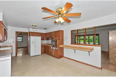 S68W13026  Bristlecone Ln, Muskego, WI 53150 - Photo 5