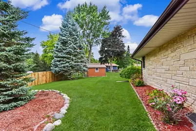 S68W13026  Bristlecone Ln, Muskego, WI 53150 - Photo 19