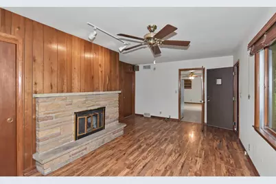 S68W13026  Bristlecone Ln, Muskego, WI 53150 - Photo 9