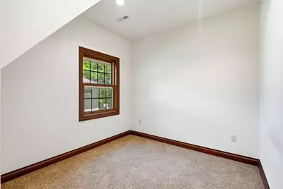 2125 N Peninsula Rd, Summit, WI 53066 - Photo 21