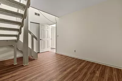 711  Thornridge Ct #B, Fontana, WI 53125 - Photo 17