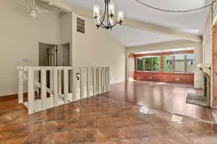 711 Thornridge Ct, Fontana, WI 53125 - Photo 7