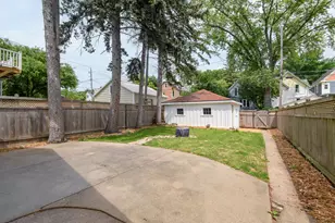 3226 N Newhall St, Milwaukee, WI 53211 - Photo 21