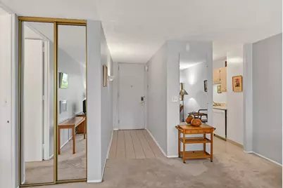 929 N Astor St #403, Milwaukee, WI 53202 - Photo 11