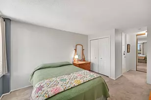 929 N Astor St, Milwaukee, WI 53202 - Photo 19