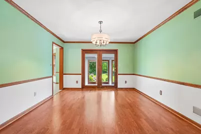 W72N540  Cider Mill Ct, Cedarburg, WI 53012 - Photo 5
