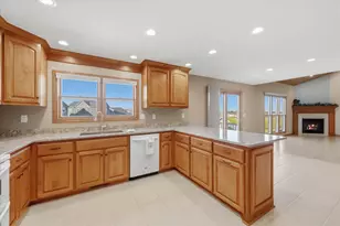 272 Highland Dr, Belgium, WI 53004 - Photo 11