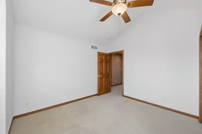 272  Highland Dr, Belgium, WI 53004 - Photo 25
