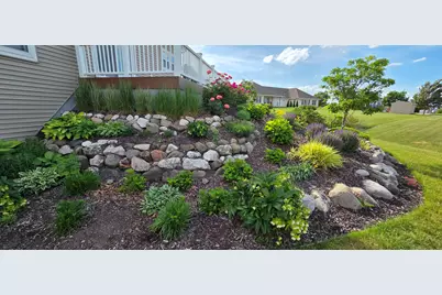 272  Highland Dr, Belgium, WI 53004 - Photo 47