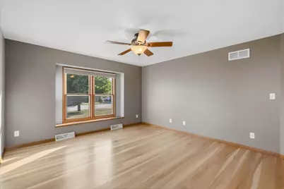 272  Highland Dr, Belgium, WI 53004 - Photo 19