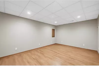 272  Highland Dr, Belgium, WI 53004 - Photo 37