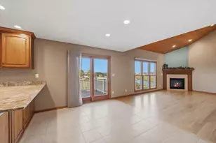 272 Highland Dr, Belgium, WI 53004 - Photo 7