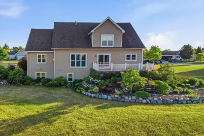 272  Highland Dr, Belgium, WI 53004 - Photo 41