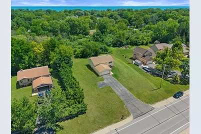 10011  Sheridan Rd, Pleasant Prairie, WI 53158 - Photo 5