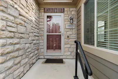 1013  Ann Marie Way, Oconomowoc, WI 53066 - Photo 31