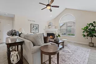 1013 Ann Marie Way, Oconomowoc, WI 53066 - Photo 3