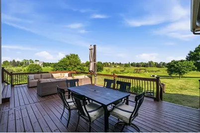 734  Wolf Creek Ct, Grafton, WI 53024 - Photo 33