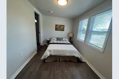 709  Dexter St, Madison, WI 53704 - Photo 5