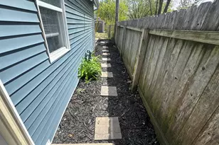 709 Dexter St, Madison, WI 53704 - Photo 15
