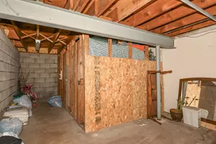 2410 W Howard Ave, Milwaukee, WI 53221 - Photo 21